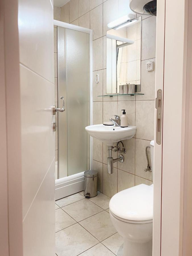 Lav Apartments Херцег Нови Екстериор снимка