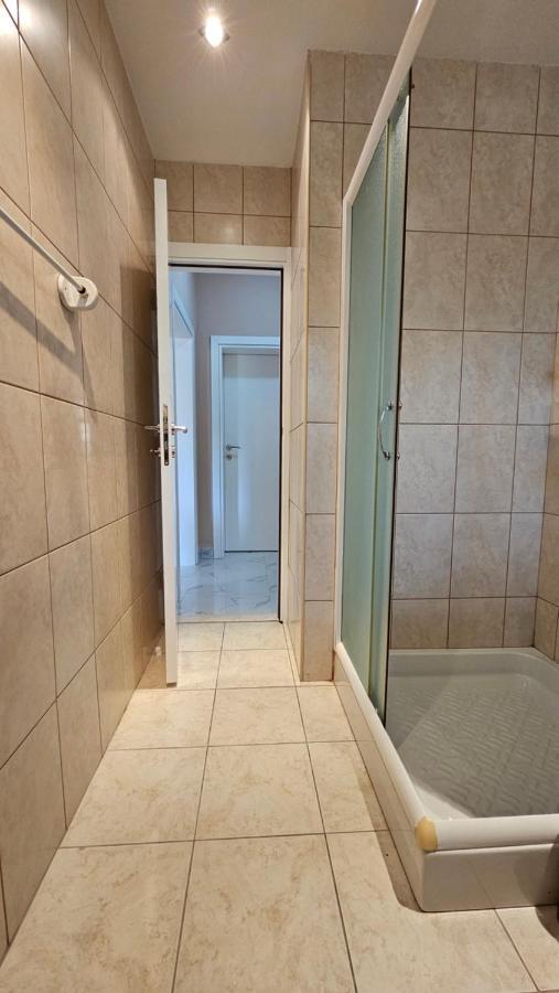 Lav Apartments Херцег Нови Екстериор снимка