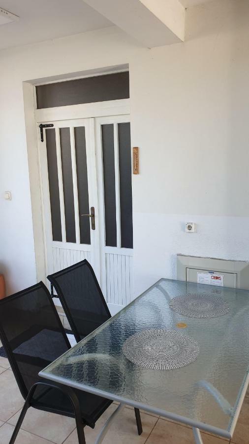 Lav Apartments Херцег Нови Екстериор снимка